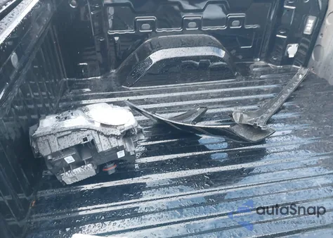 2024 Chevrolet Silverado C1500 Rst z USA, uszkodzony, nr VIN 2GCPADED4R1141315